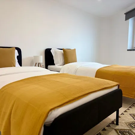 Aurora Abode Apartman