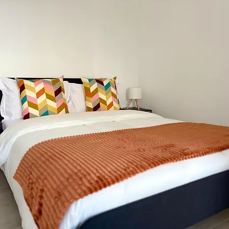 شقة Aurora Abode *